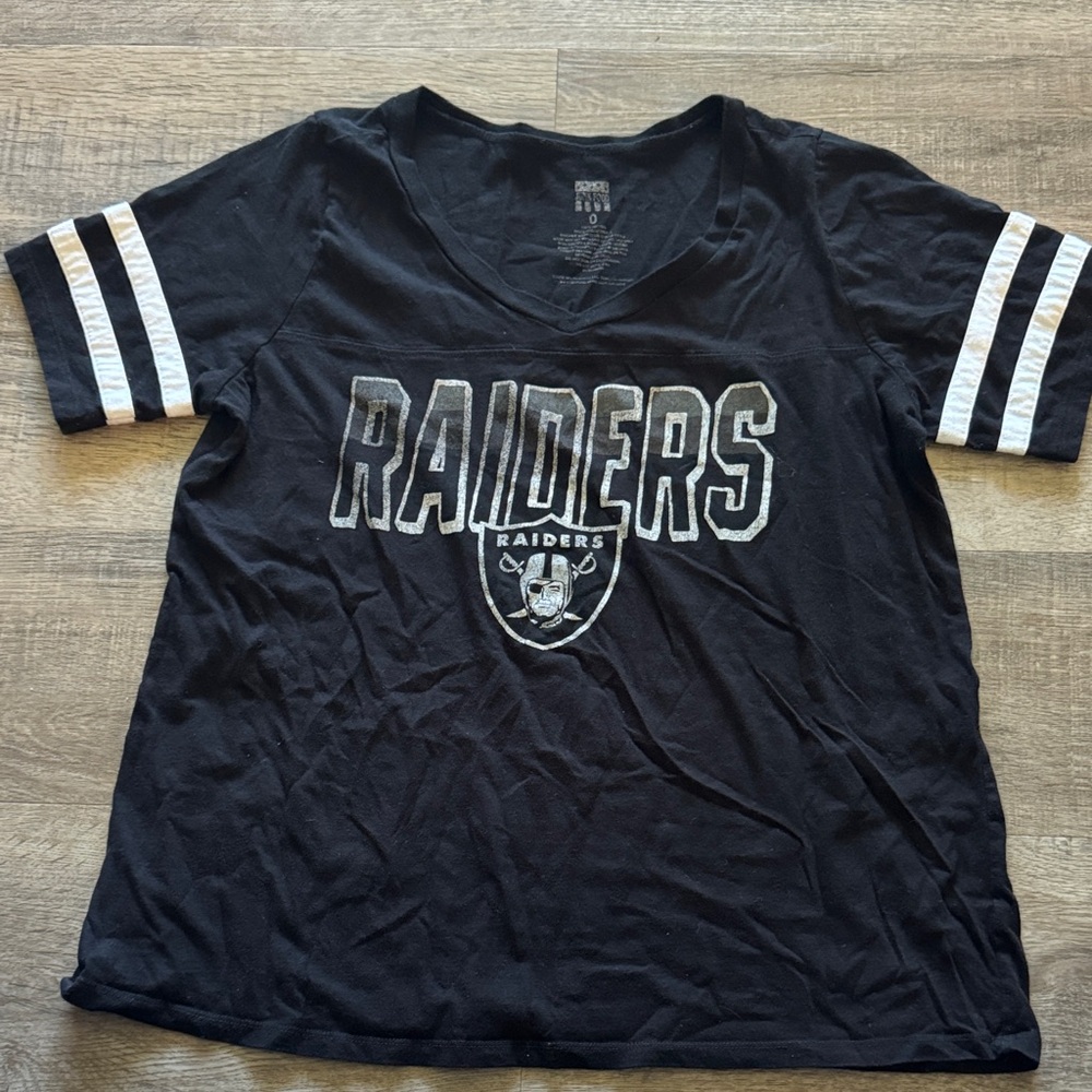 Junk Food Clothing Black Raiders Short Sleeve Tee with White Sleeve Stripes
